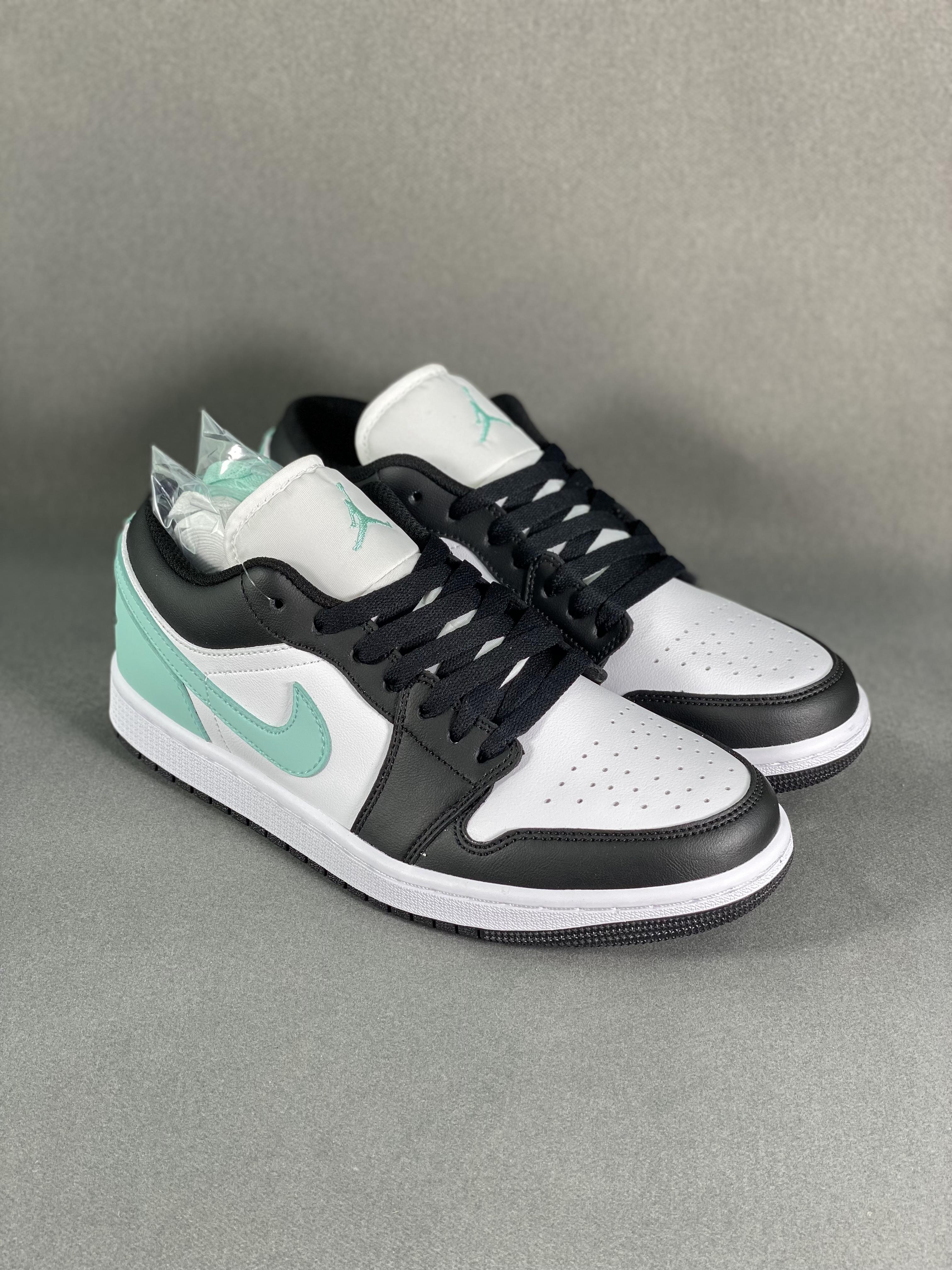 Jordan Air Jordan 1 Low Aj1 Joe 1 White Green Low-top Basketball Shoes Item Number: 553558-131 Size: 36-46 (with Half Size) Using Simple Color Matching, Simple And Casual. Jordan 9 On The Shoe Body - Image 6