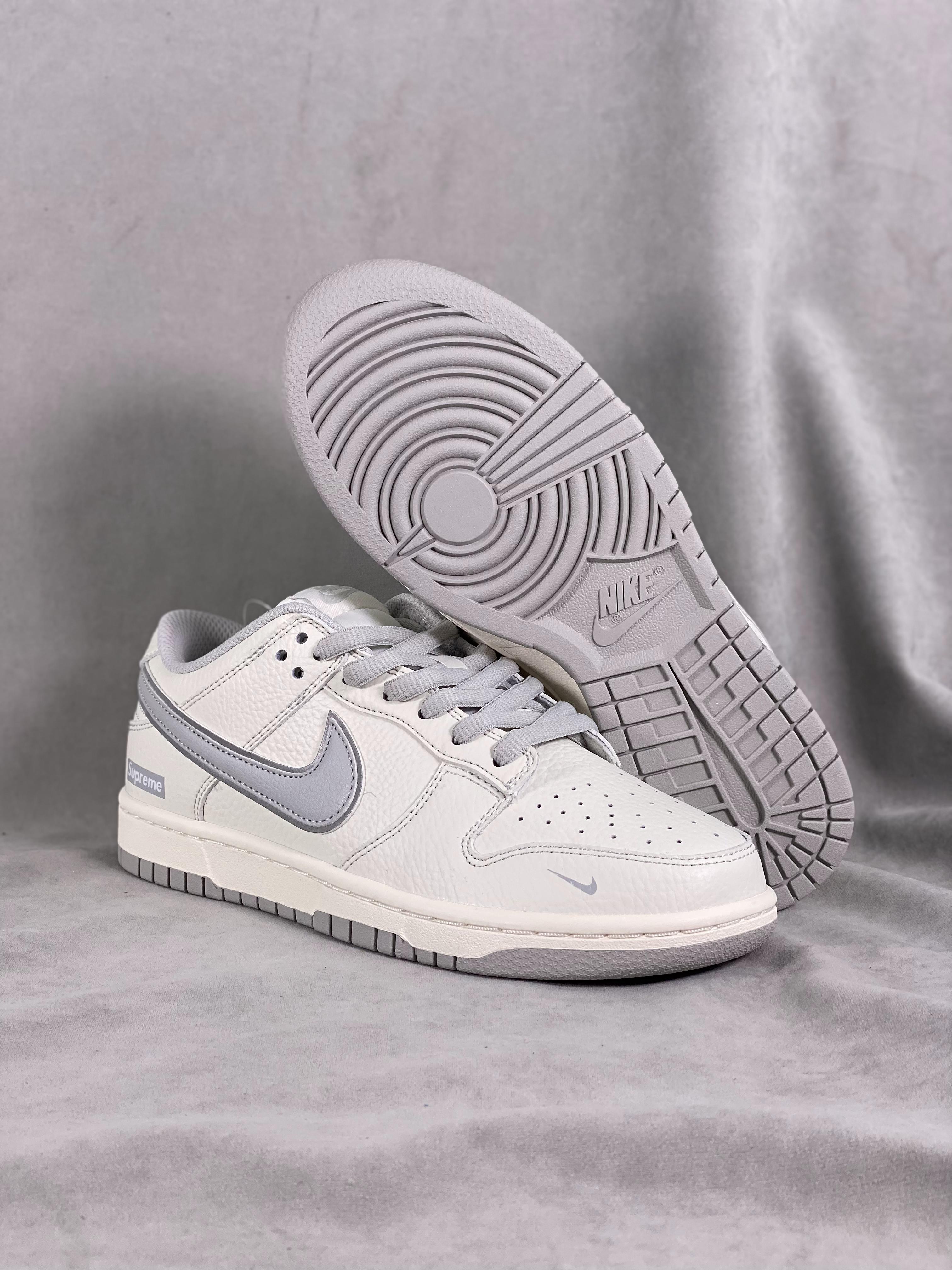 Nike Dunk Sb Low Supreme Co-branded Beige Gray Item Number: Rm2308 233 Size: 36-46 (with Half Size) Using Simple Color Matching, Simple And Casual. The Jordan Brand Logo On The Shoe Body Is Detailed 9 - Image 5